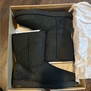 Brand new UGG boots(black) size 10 women